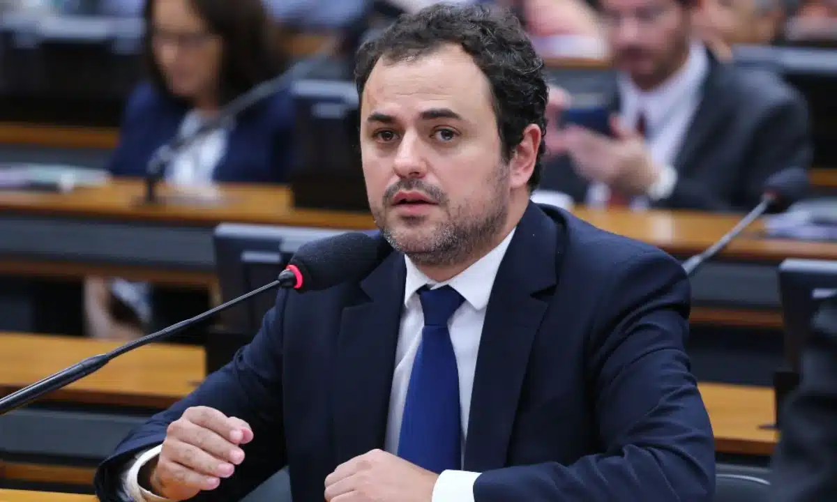 Não é ética, é perseguição”: Glauber Braga recorre à CCJ contra cassação e denuncia armação política