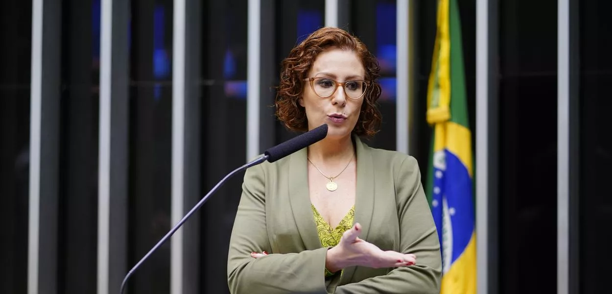 Zambelli tenta usar caso Ramagem para suspender julgamento no STF