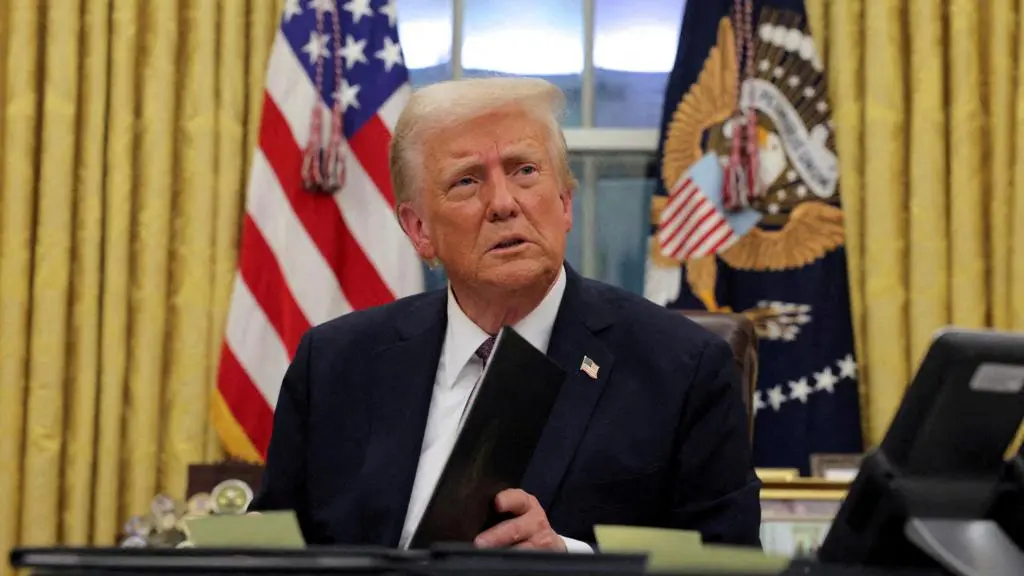 Trump prevê reação do STF e planeja atingir esposas de ministros