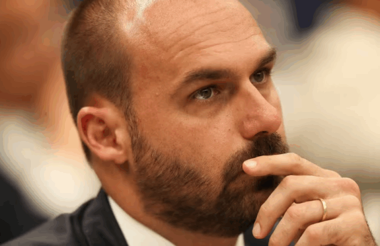 Eduardo Bolsonaro se esquiva de notificação da PF e agrava tensão institucional