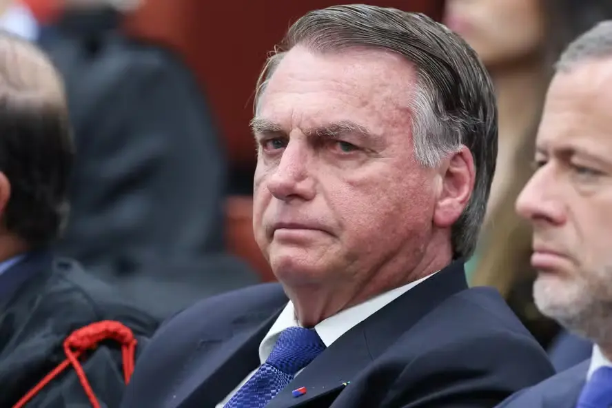 Moraes barra vídeos durante depoimento de Bolsonaro